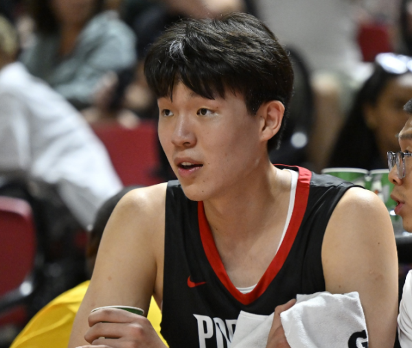 金牛速配 杨瀚森连续两场被弃用：板凳坐穿见证开拓者被逆转 恐再被下放